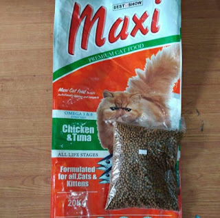Merk Makanan Kucing yang Bagus dan Murah Maxi